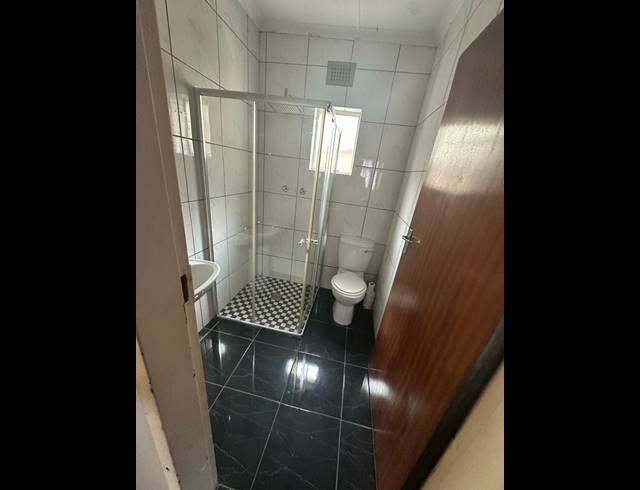 3 BEDROOM FREESTANDING FOR SALE IN WOODLANDS